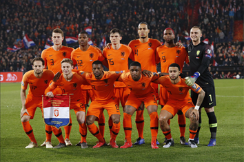 比利时足球荣耀年份：欧洲杯夺冠具体年